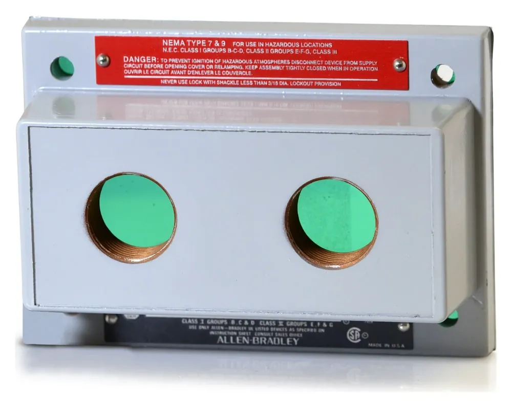 Authentic Allen Bradley 800H-NP31 Push Button Enclosure Cover